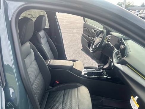New 2026 Chevrolet Trax LT w/ Driver Confidence Package FWD image 43