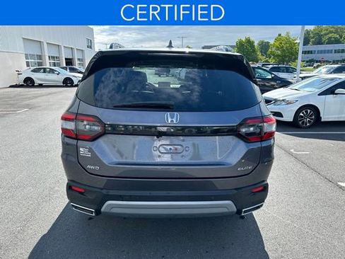 Used 2023 Honda Pilot Elite image 6