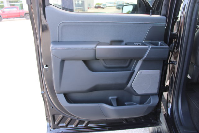 Used 2025 Ford F150 Lariat w/ Equipment Group 501A Mid AWD/4WD image 12
