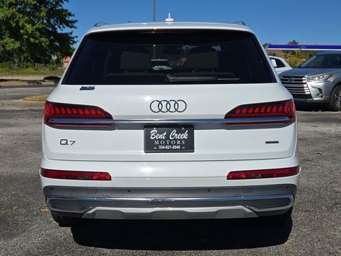 Used 2023 Audi Q7 Premium Plus image 8