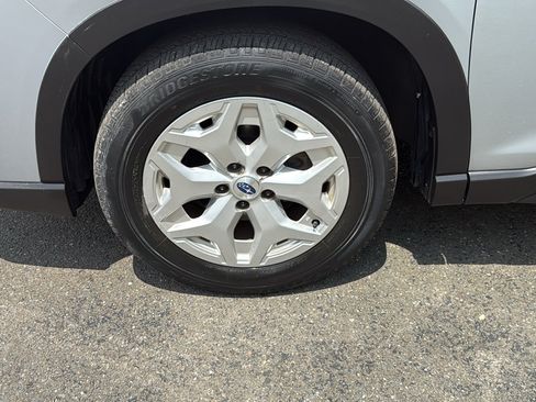 Used 2019 Subaru Forester w/ Alloy Wheel Package AWD/4WD image 9