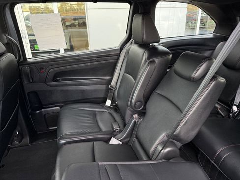 Used 2025 Honda Odyssey Sport-L image 21