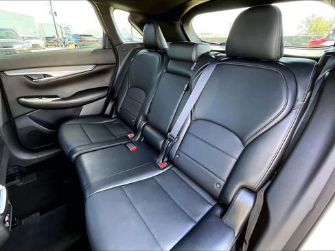 Used 2021 INFINITI QX50 Luxe w/ Appearance Package image 21
