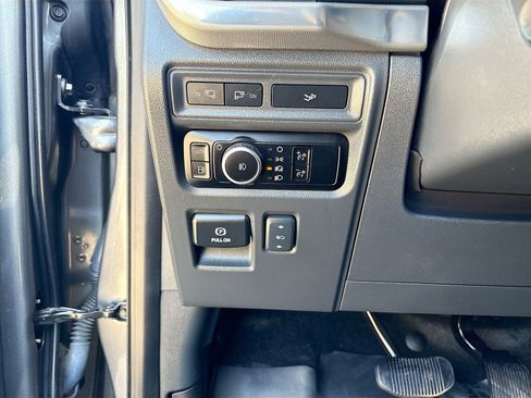 Used 2024 Ford F150 Lariat w/ Equipment Group 502A High AWD/4WD image 10