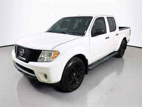 Used 2018 Nissan Frontier SV w/ Value Truck Package image 3