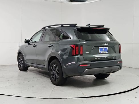 Used 2022 Kia Sorento S w/ Panoramic Sunroof Package image 4