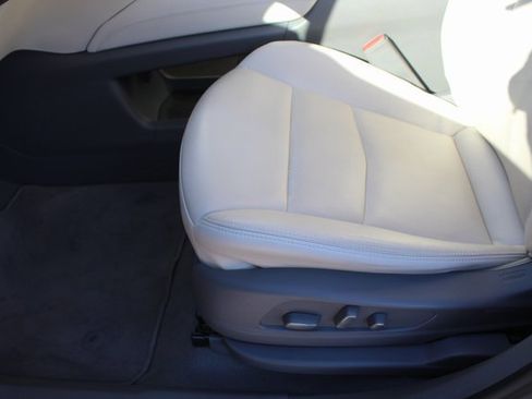 Used 2023 Cadillac XT6 Premium Luxury w/ Technology Package image 48