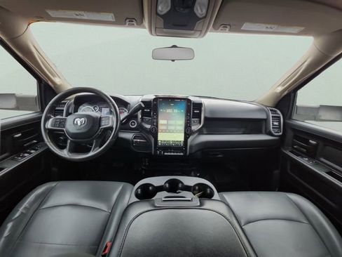 Used 2020 RAM 3500 Tradesman w/ Chrome Appearance Group image 32