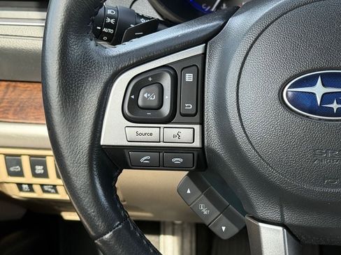 Used 2017 Subaru Outback 2.5i Limited AWD/4WD image 20