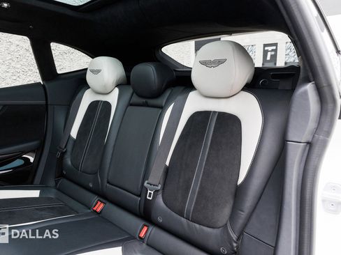 Used 2025 Aston Martin DBX 707 image 29