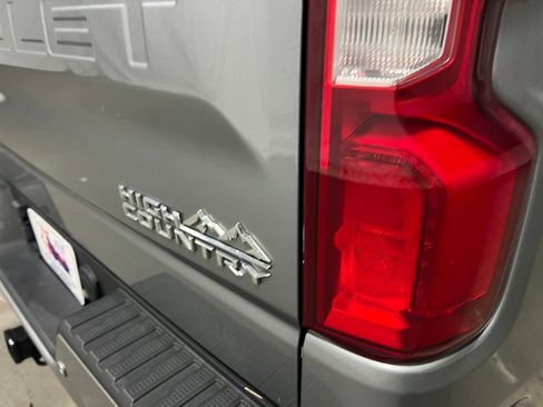 Used 2023 Chevrolet Silverado 1500 High Country image 19