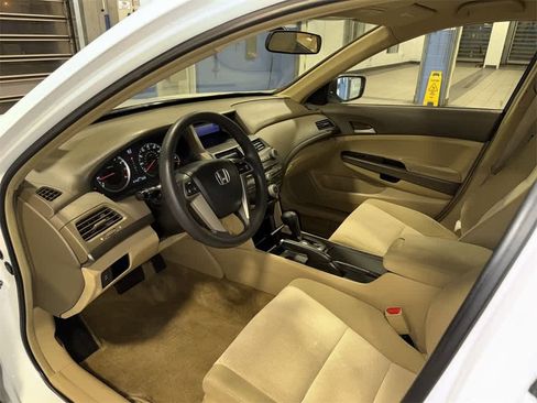 Used 2009 Honda Accord LX-P image 25