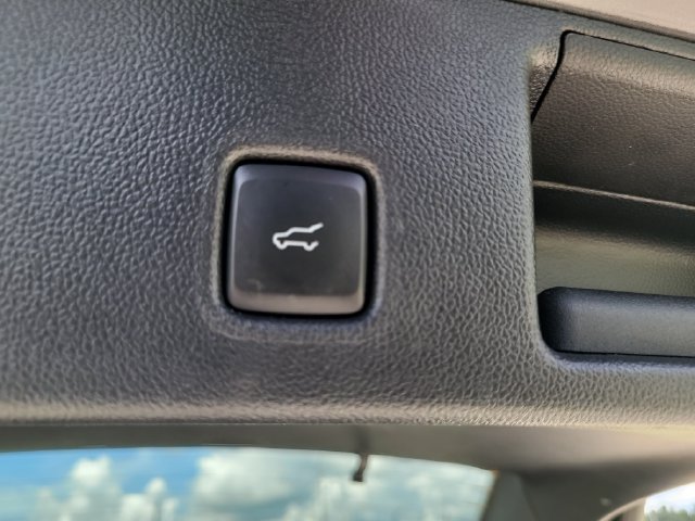 Used 2023 Ford Escape Active FWD image 11