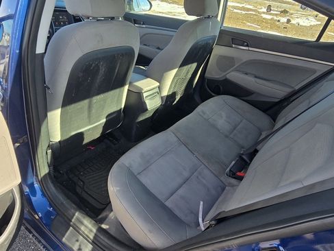 Used 2017 Hyundai Elantra SE w/ SE A/T Tech Package 03 image 14