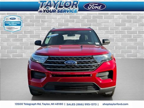 Certified 2023 Ford Explorer XLT w/ Class IV Trailer Tow Package image 2