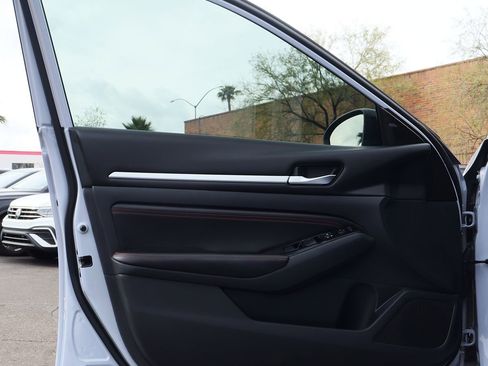 Used 2023 Nissan Altima 2.5 SR image 36