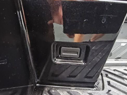 New 2025 GMC Hummer EV 2X w/ Extreme Off-Road Package image 40