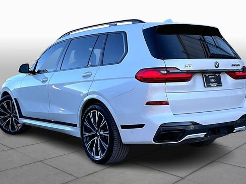 Used 2022 BMW X7 M50i image 11