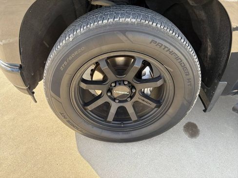 Used 2021 Chevrolet Silverado 1500 RST AWD/4WD image 11