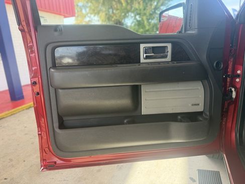 Used 2014 Ford F150 Platinum image 13