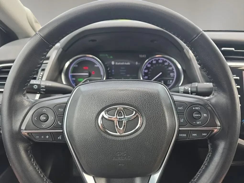Used 2019 Toyota Camry XLE w/ Driver Assist Package FWD image 17
