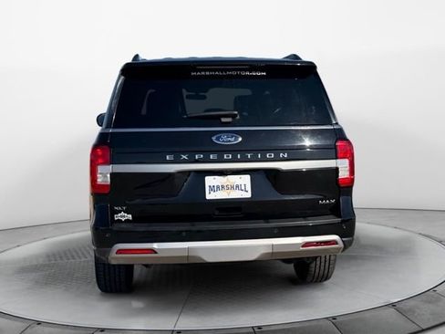 Used 2024 Ford Expedition Max XLT image 3