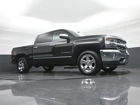 Used 2017 Chevrolet Silverado 1500 LTZ w/ Sport Package image 54
