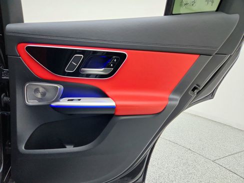 Certified 2024 Mercedes-Benz GLC 43 AMG 4MATIC image 34