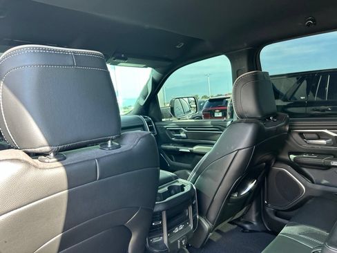 Used 2024 RAM 1500 Laramie AWD/4WD image 6