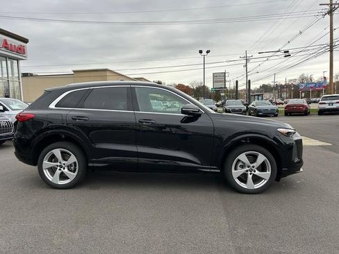 New 2025 Audi Q5 Premium Plus image 2