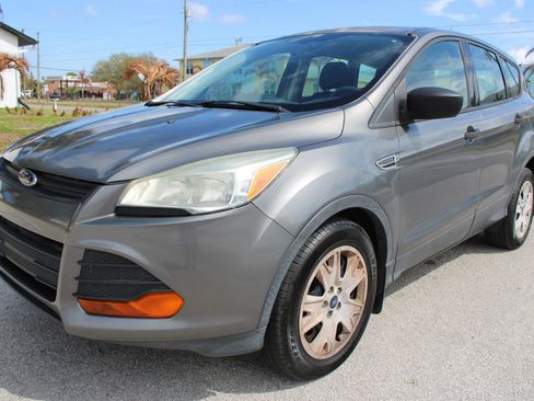 Used 2014 Ford Escape S image 20