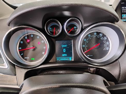 Used 2016 Buick Encore FWD image 17