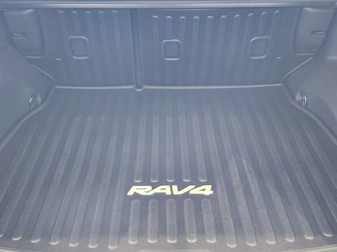 Used 2024 Toyota RAV4 XSE AWD/4WD image 10