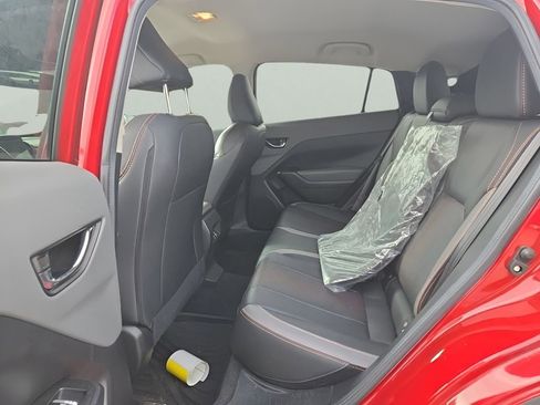 Used 2024 Subaru Crosstrek 2.5i Limited image 11