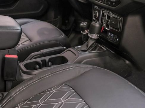 Used 2024 Jeep Wrangler Unlimited Sport image 69