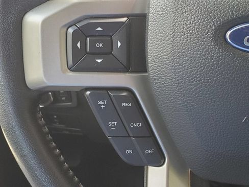 Used 2022 Ford F350 Lariat w/ Lariat Value Package AWD/4WD image 19