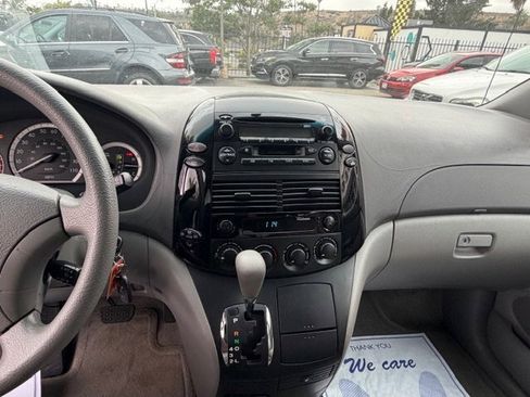 Used 2005 Toyota Sienna LE FWD image 11
