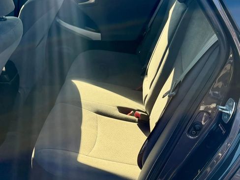 Used 2012 Toyota Prius Two image 9