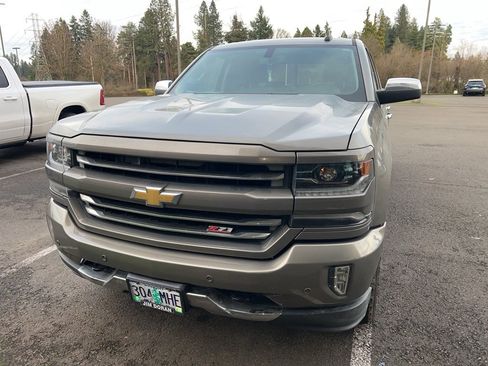 Used 2017 Chevrolet Silverado 1500 LTZ Z71 w/ LTZ Plus Package image 2