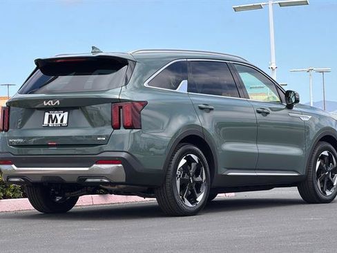 New 2026 Kia Sorento EX AWD/4WD image 4