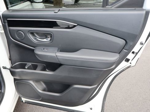 Certified 2023 Honda Pilot Touring image 15