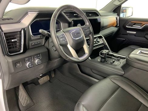 Used 2022 GMC Sierra 1500 Denali w/ Denali Reserve Package AWD/4WD image 22