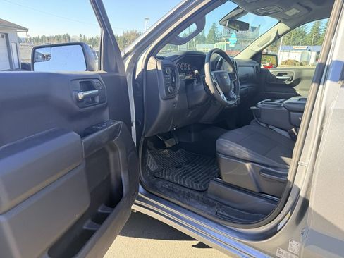 Used 2021 Chevrolet Silverado 1500 Custom w/ LPO, Blackout Package image 15