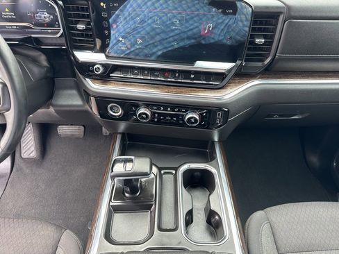 Used 2023 GMC Sierra 1500 Elevation image 44