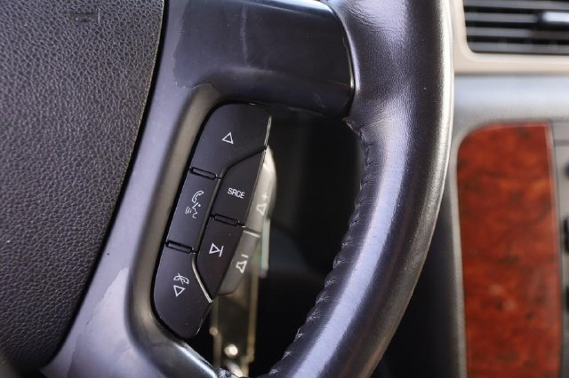 Used 2009 Chevrolet Suburban LT w/ Luxury Package RWD image 14