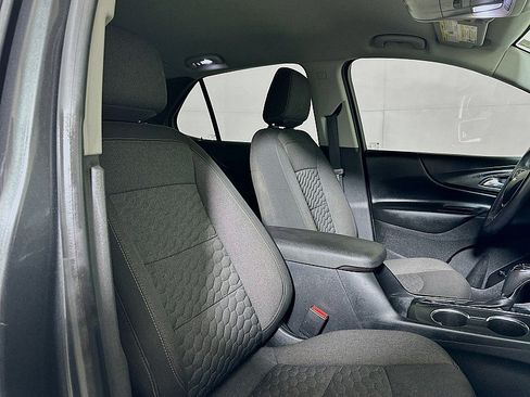 Used 2019 Chevrolet Equinox LT FWD image 27