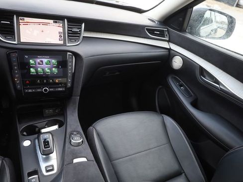 Used 2023 INFINITI QX50 Sensory AWD/4WD image 25