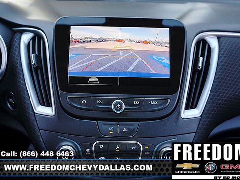 Used 2024 Chevrolet Malibu LT FWD image 5