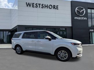 Used 2024 Kia Carnival LX video 1