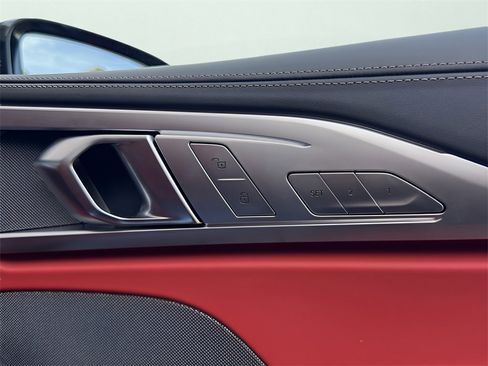 Used 2025 BMW 840i xDrive w/ M Sport Professional Package image 18